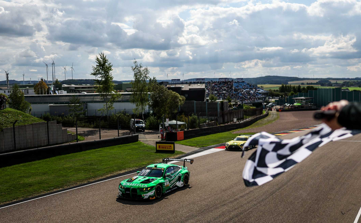 DTM: Wittmann triumphiert im BMW M4 GT3 EVO am Sachsenring und wahrt Titelchance.